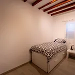 Artiles Nyaraló *